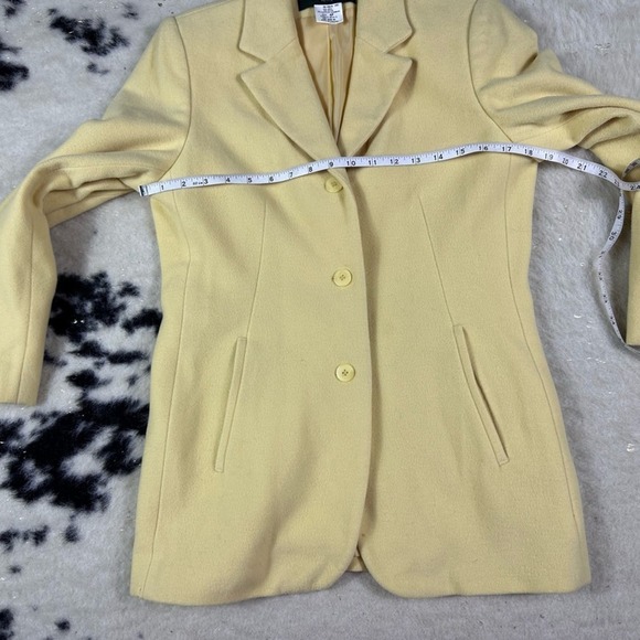 Harve Benard Women’s Vintage Yellow Button Down Wool Cashmere Blazer Size 4 - Picture 2 of 9